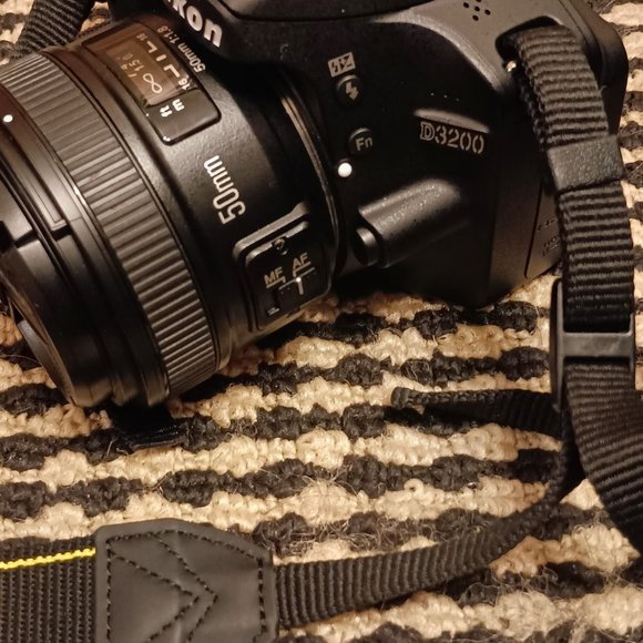 Nikon D3200 - Picture 10 of 11